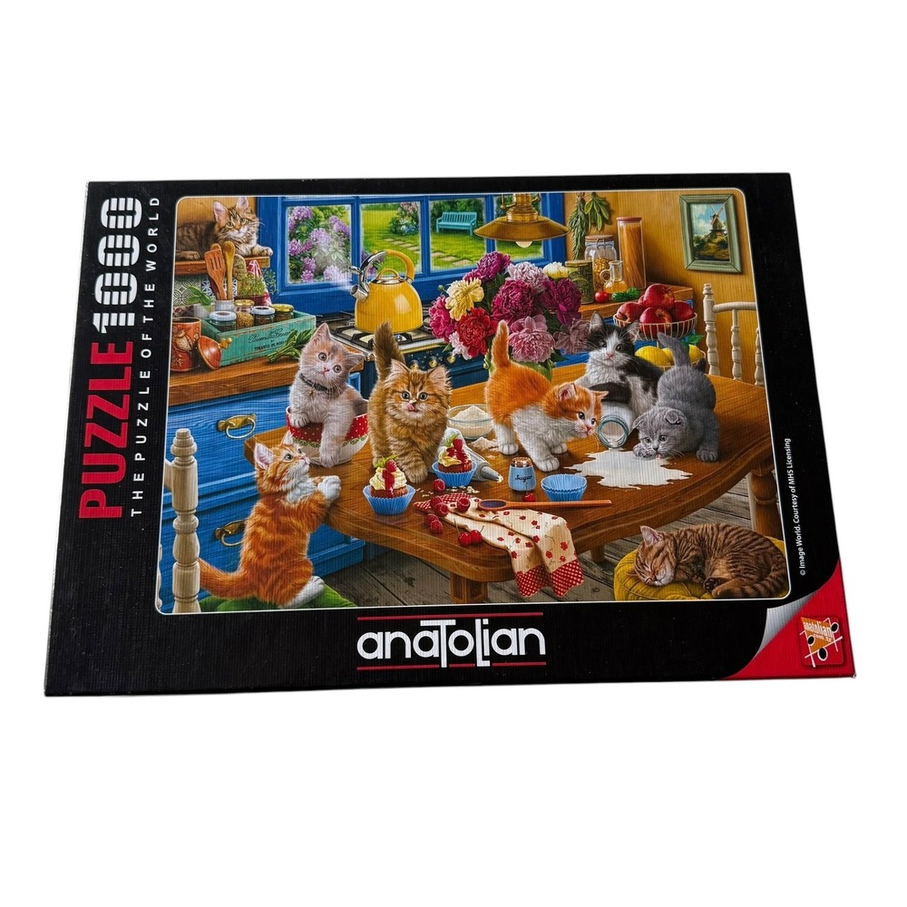 Anatolian Kittens In The Kitchen 1000 Pieces Puzzle UNCOUNTED